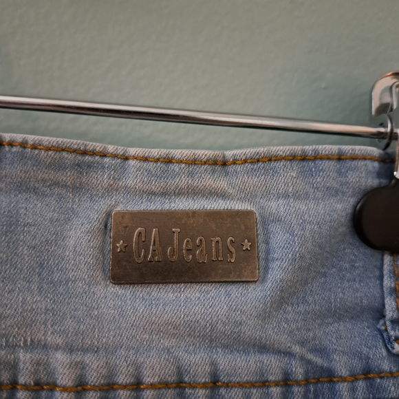 Celebrity ace jeans. Booty butt enhancing jeans. Size 11 but fit like 7 - Picture 6 of 6